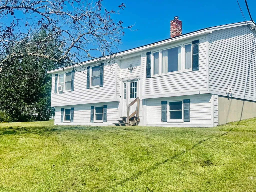 6 Smithfield Drive Machias ME 04654