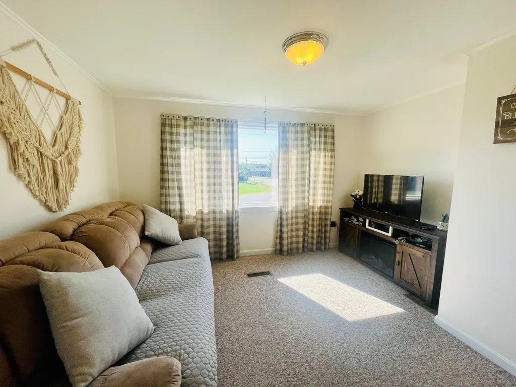 6 Smithfield Drive Machias ME 04654