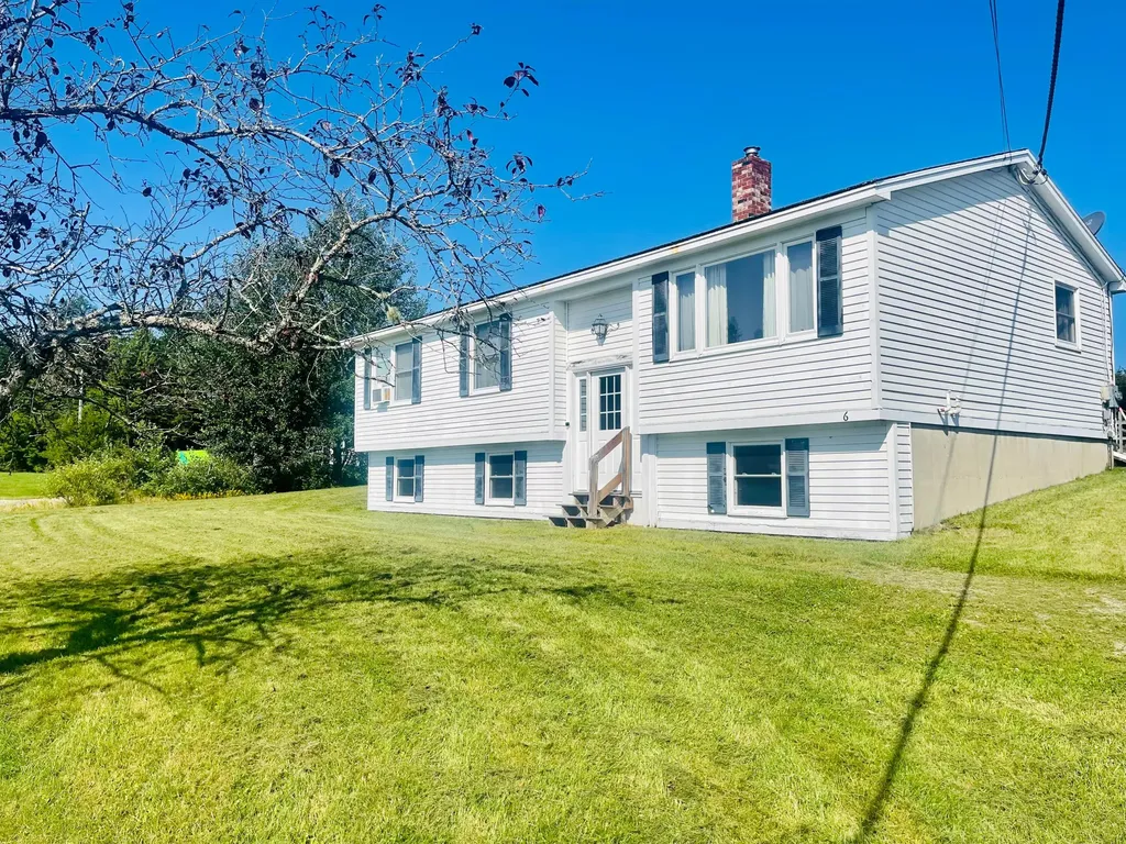 6 Smithfield Drive Machias ME 04654