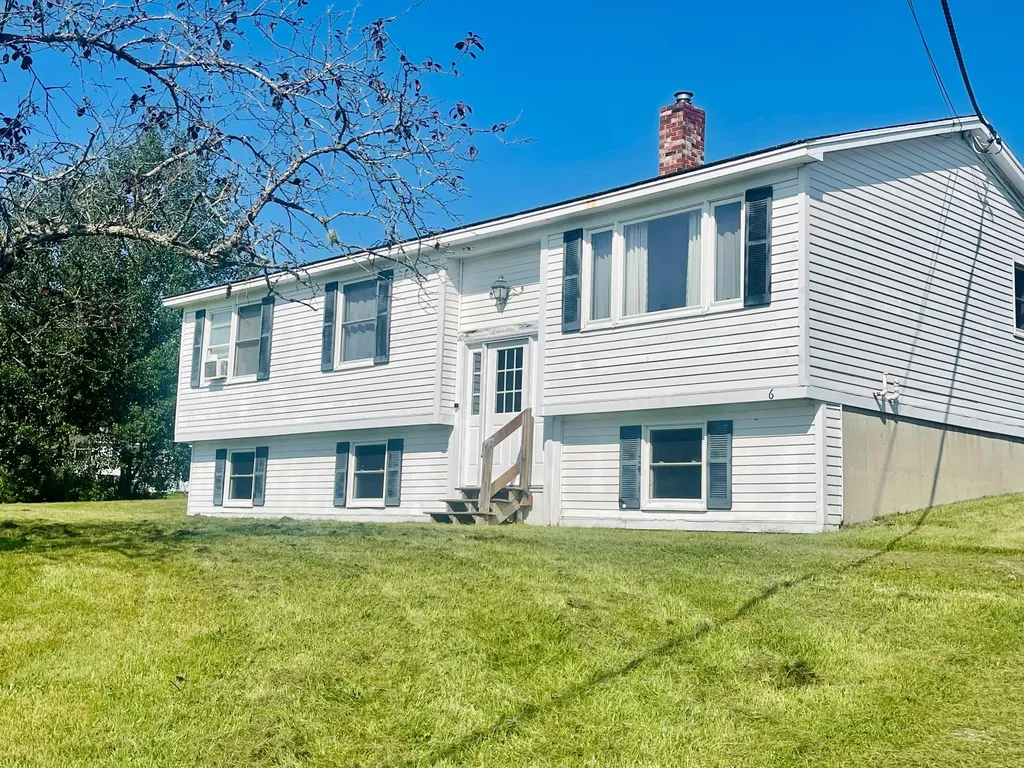 6 Smithfield Drive Machias ME 04654