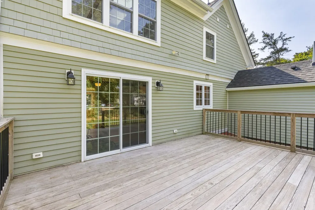 43 Longfellow Avenue Brunswick ME 04011