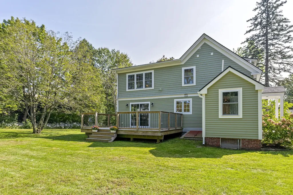43 Longfellow Avenue Brunswick ME 04011