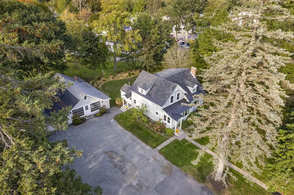 43 Longfellow Avenue Brunswick ME 04011