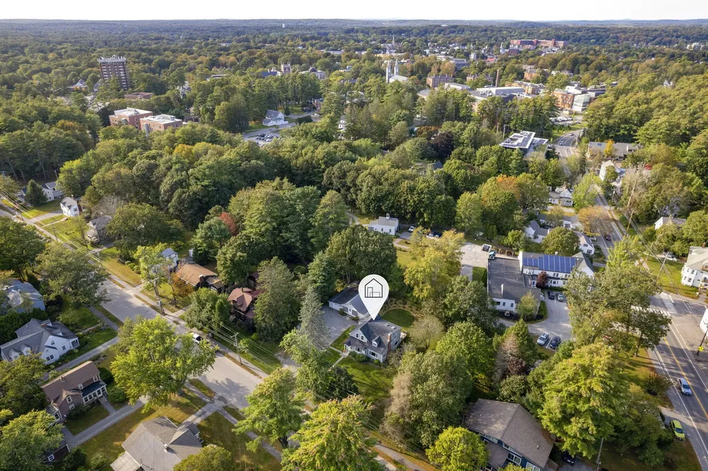 43 Longfellow Avenue Brunswick ME 04011