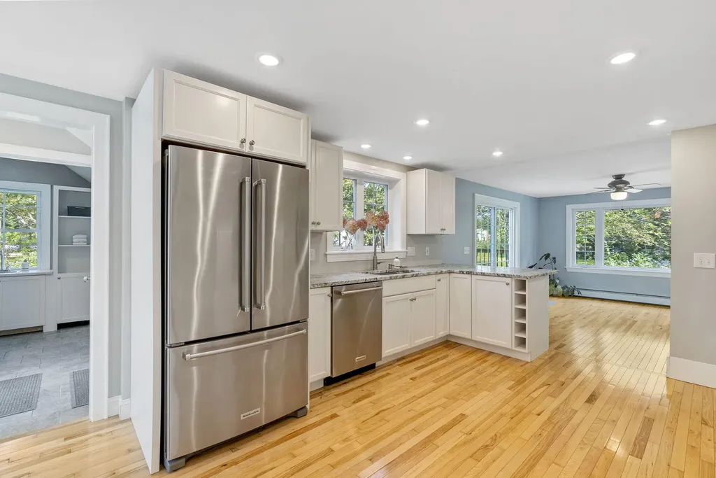 43 Longfellow Avenue Brunswick ME 04011
