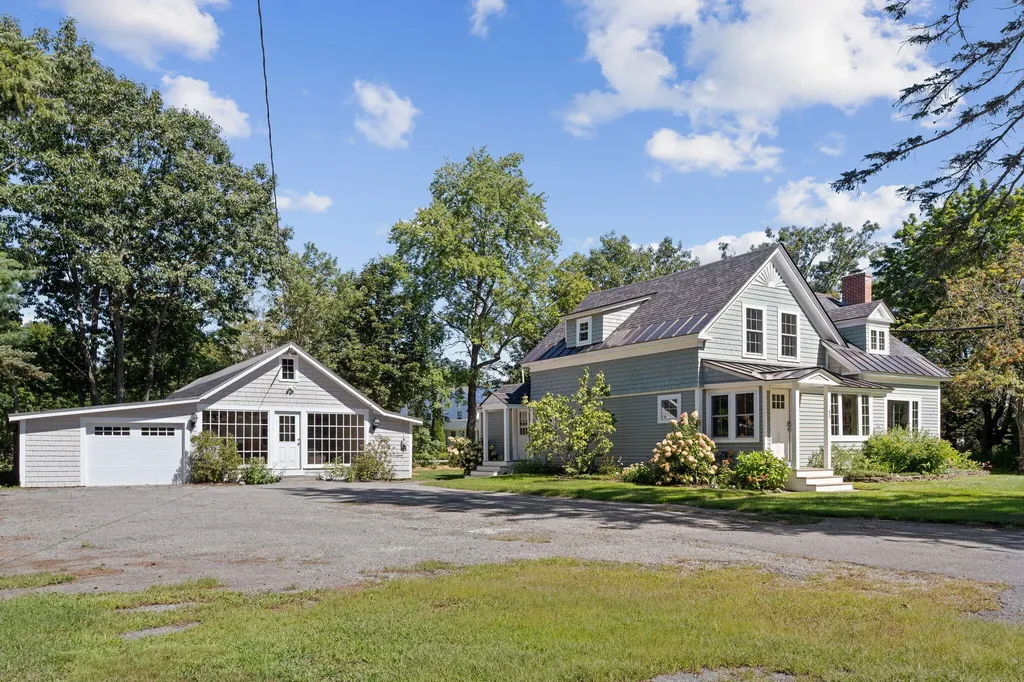 43 Longfellow Avenue Brunswick ME 04011