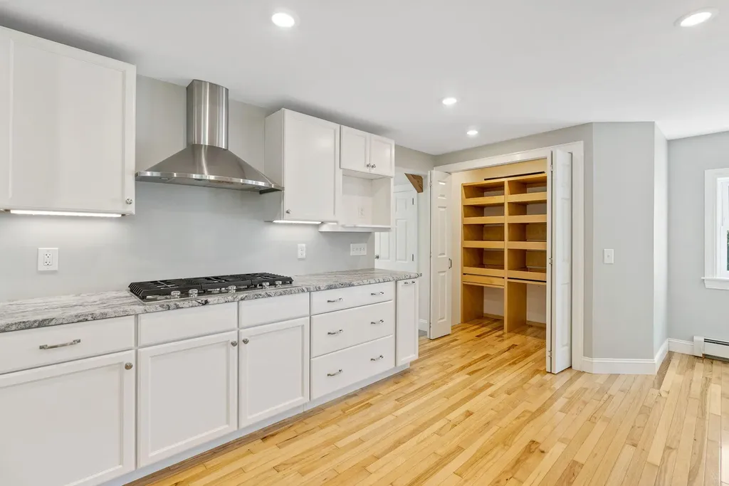 43 Longfellow Avenue Brunswick ME 04011