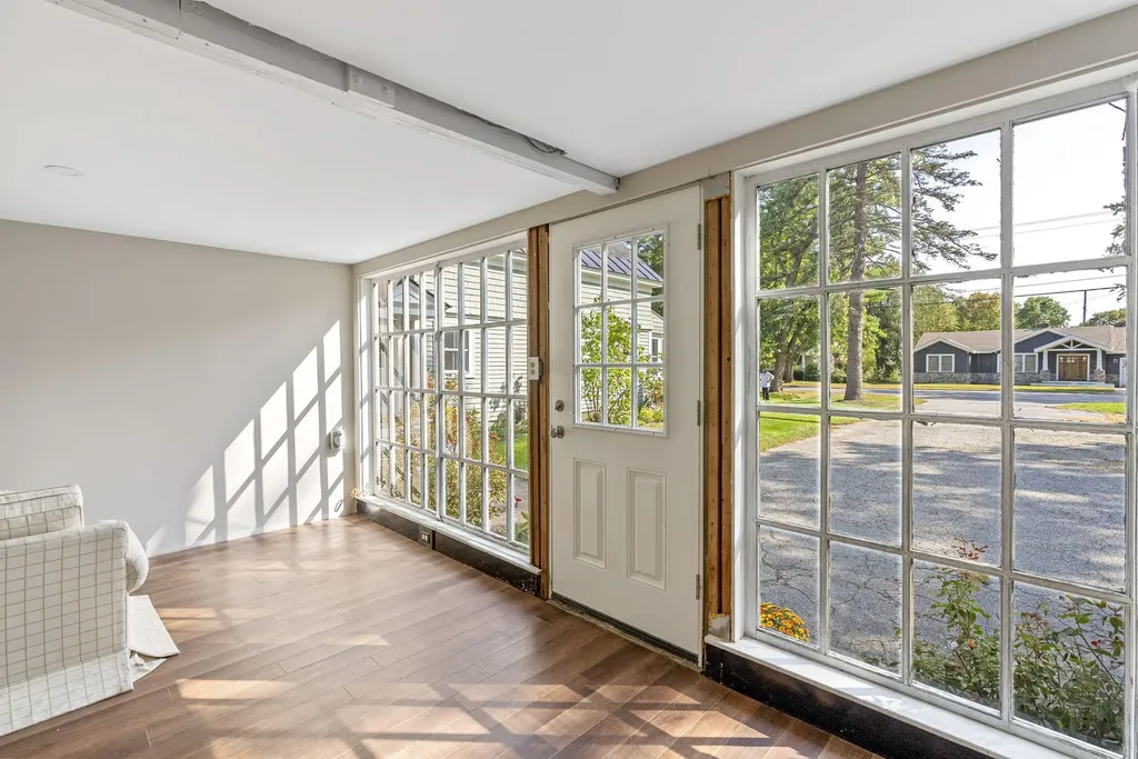 43 Longfellow Avenue Brunswick ME 04011