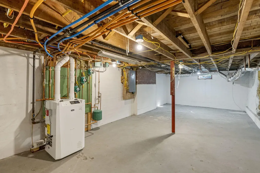 43 Longfellow Avenue Brunswick ME 04011