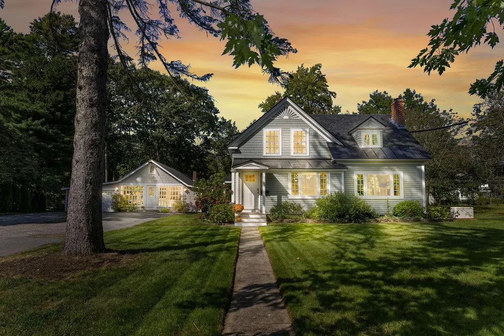 43 Longfellow Avenue Brunswick ME 04011