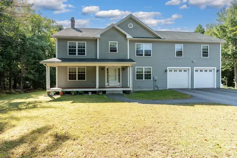24 Valley Brook Drive Freeport ME 04032