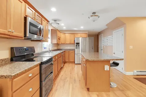 24 Valley Brook Drive Freeport ME 04032