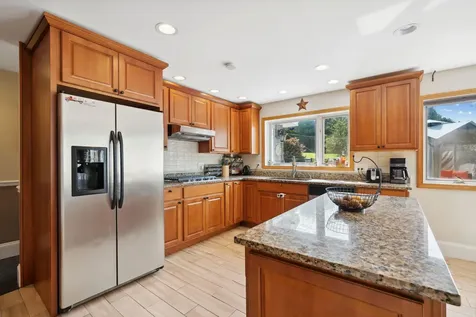 121 Hurst Lane Farmington ME 04938