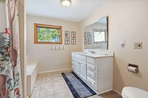121 Hurst Lane Farmington ME 04938