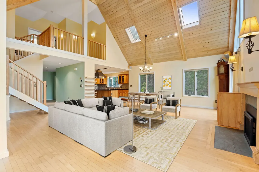 111 Reach Road Harpswell ME 04079