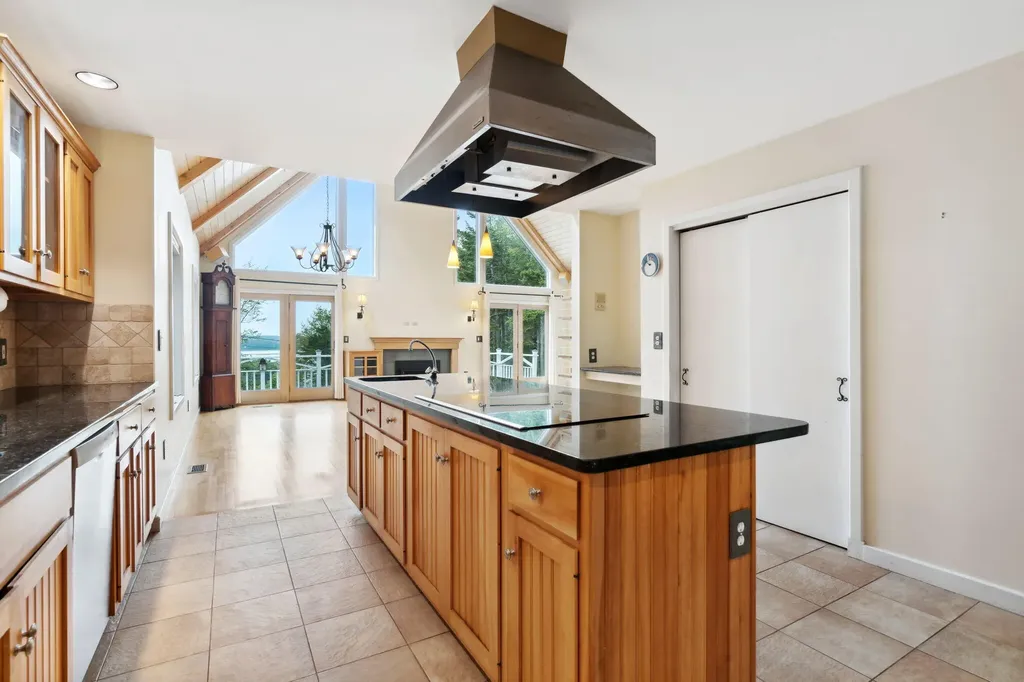 111 Reach Road Harpswell ME 04079