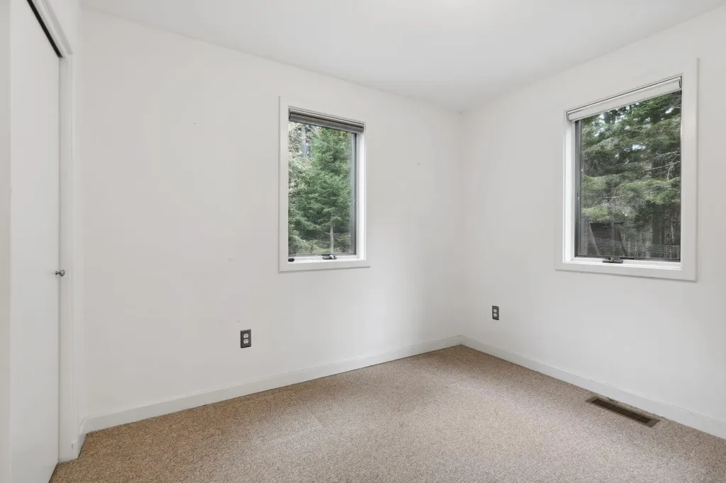 111 Reach Road Harpswell ME 04079