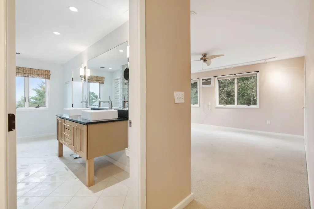 111 Reach Road Harpswell ME 04079