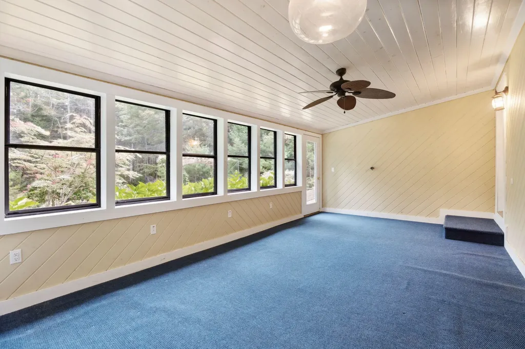 111 Reach Road Harpswell ME 04079