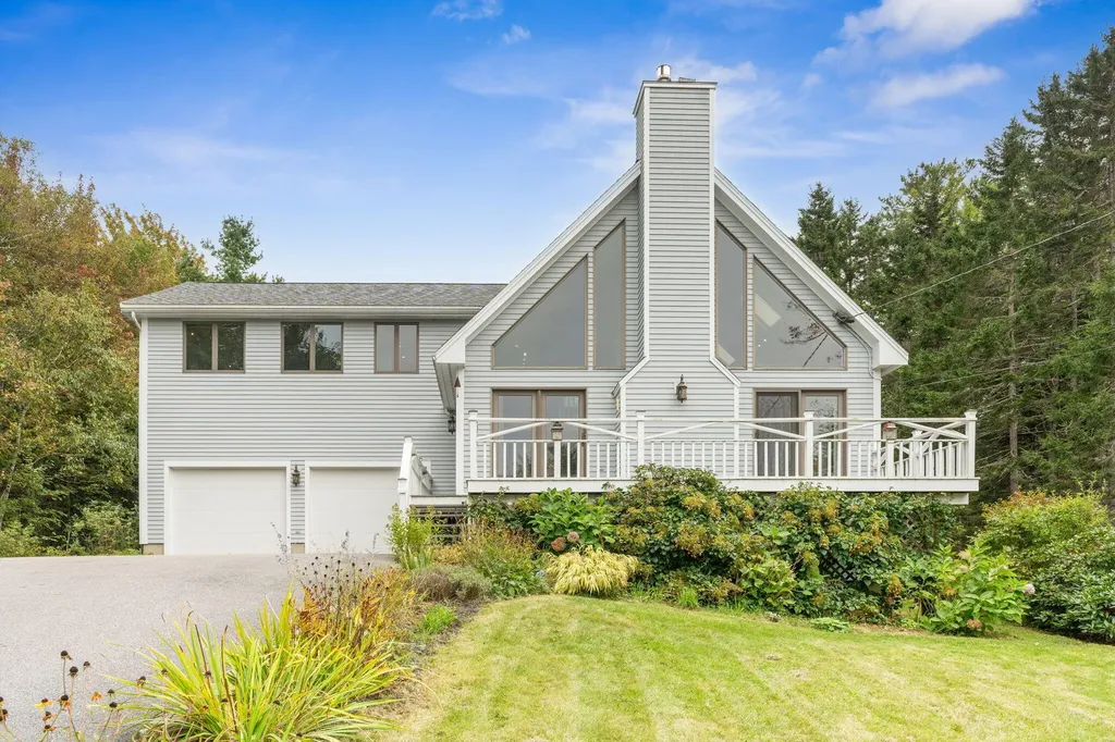 111 Reach Road Harpswell ME 04079