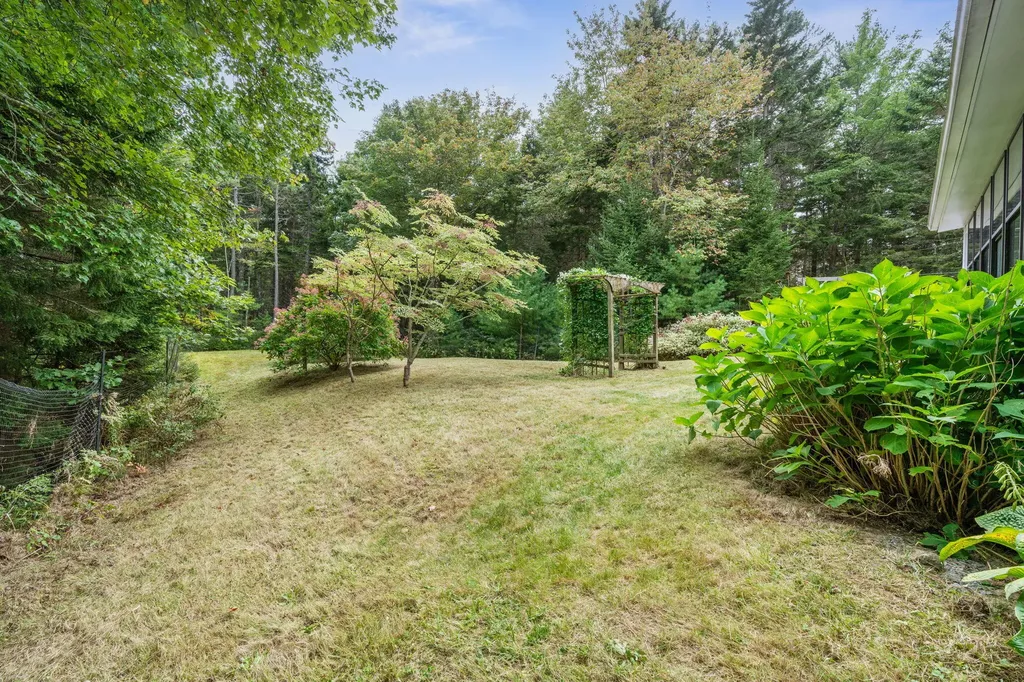 111 Reach Road Harpswell ME 04079
