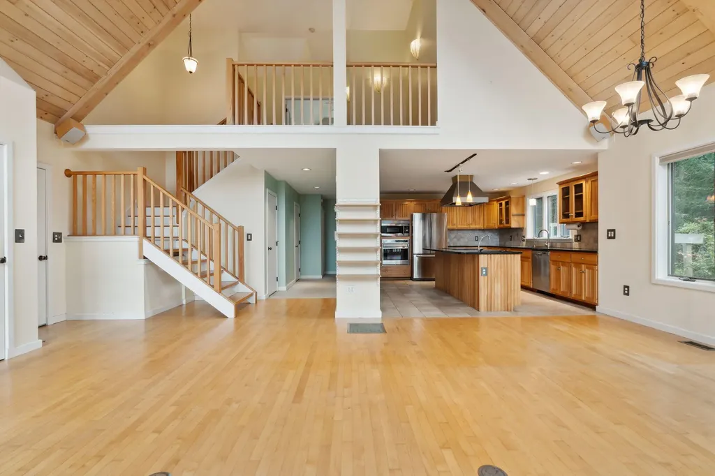 111 Reach Road Harpswell ME 04079