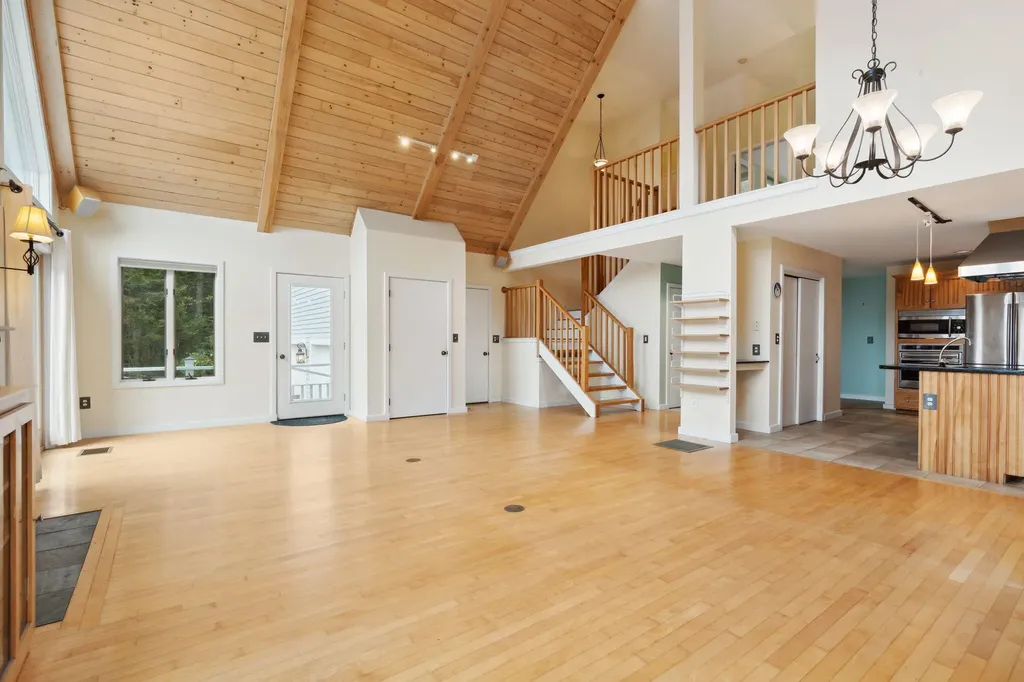 111 Reach Road Harpswell ME 04079