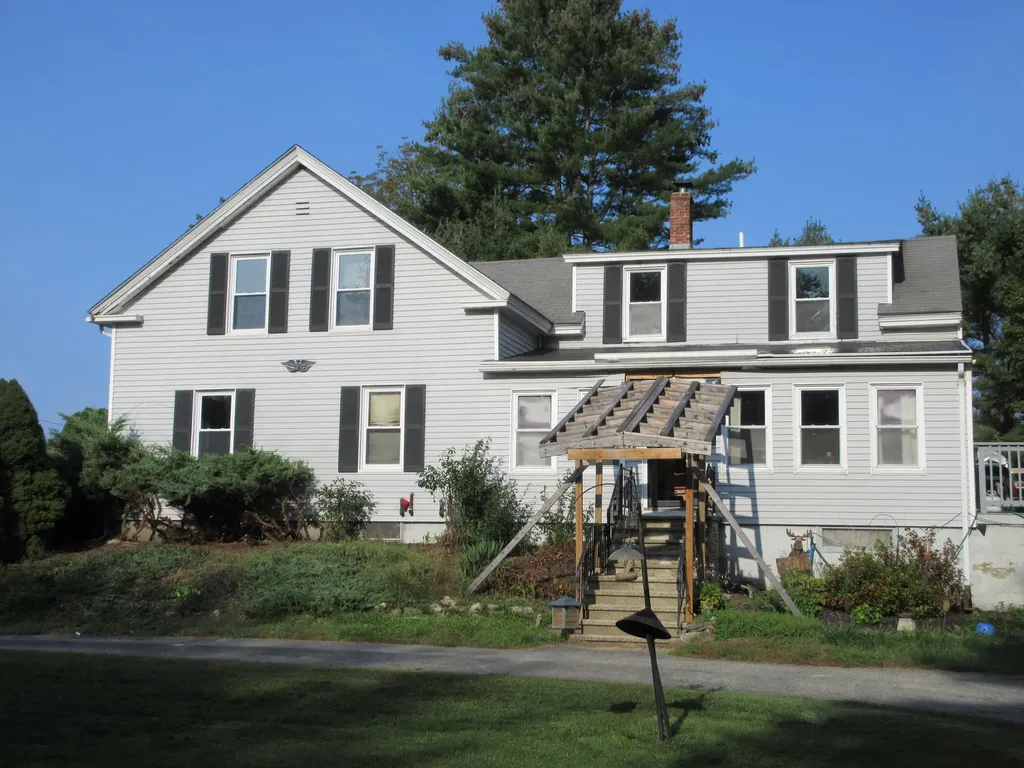 1809 Minot Avenue Auburn ME 04210