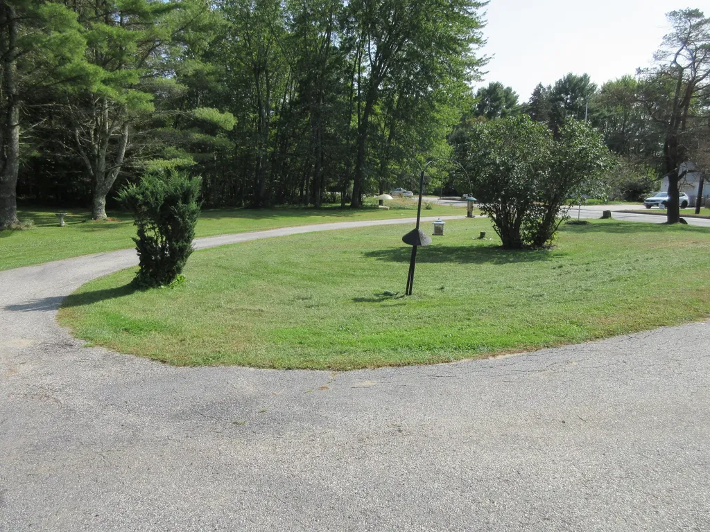 1809 Minot Avenue Auburn ME 04210