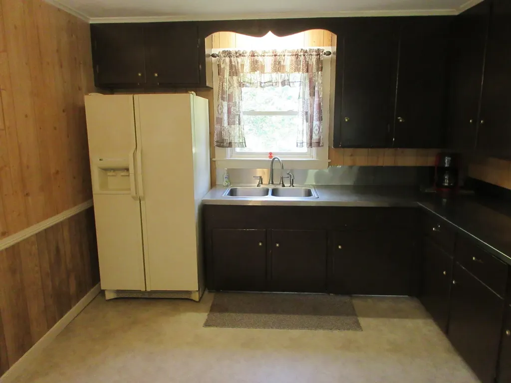 1809 Minot Avenue Auburn ME 04210