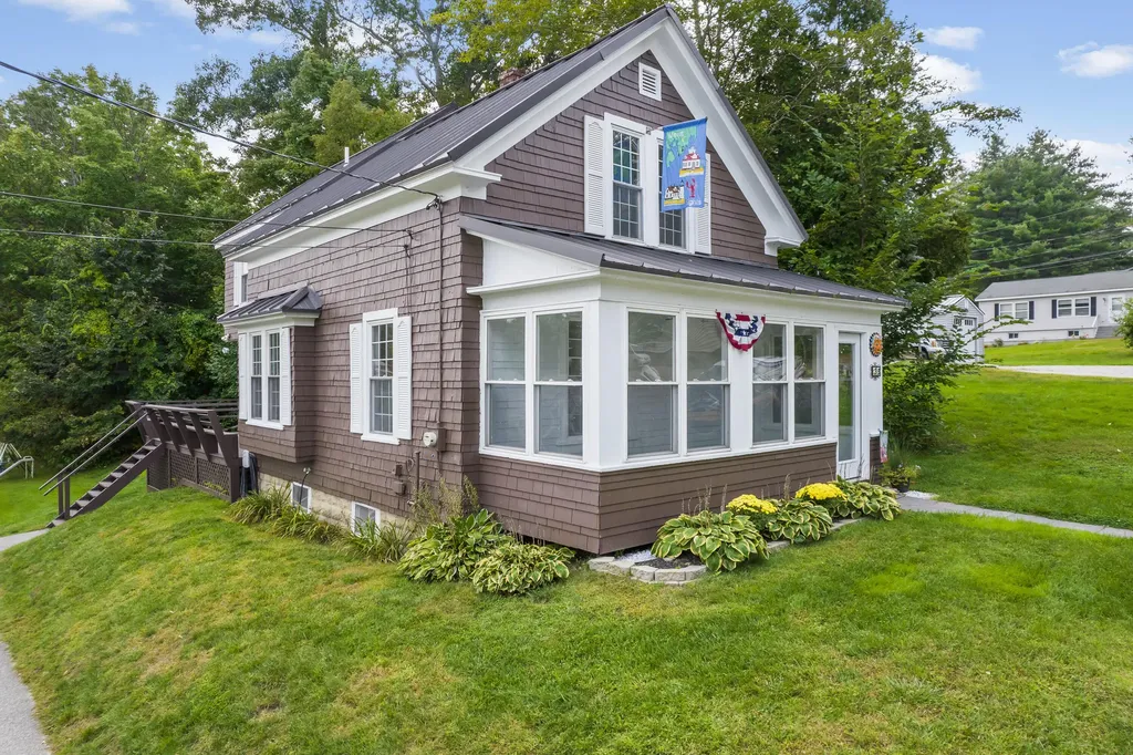 36 Newell Avenue Auburn ME 04210