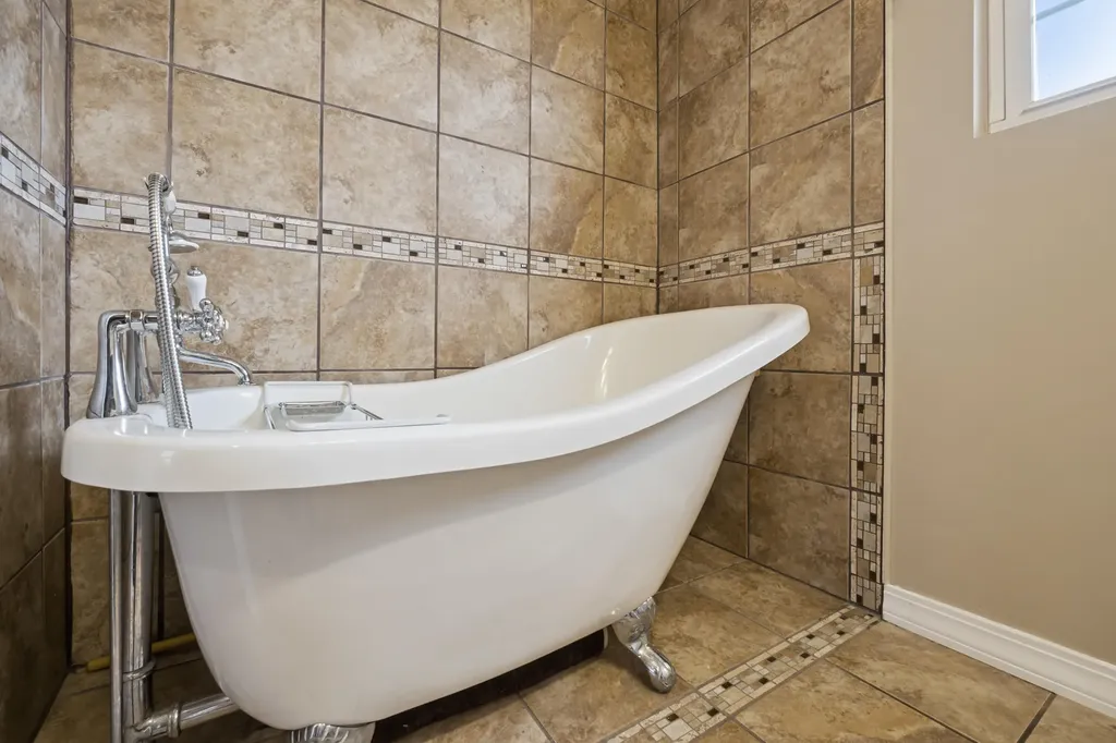 36 Newell Avenue Auburn ME 04210