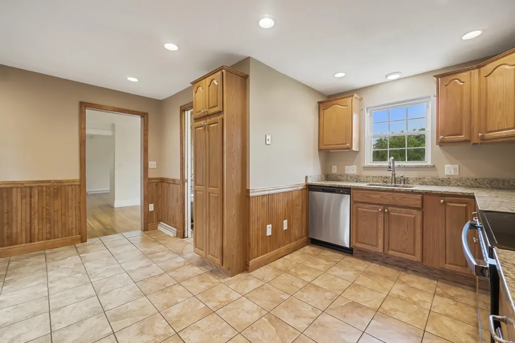 36 Newell Avenue Auburn ME 04210