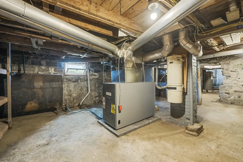 36 Newell Avenue Auburn ME 04210