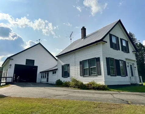 35 Memorial Park Lane Wayne ME 04284