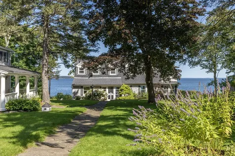 88 Bayview Terrace Owls Head ME 04854