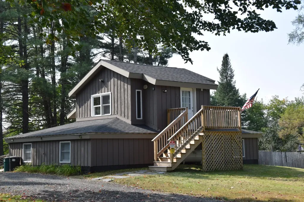 23 Union Street Skowhegan ME 04976