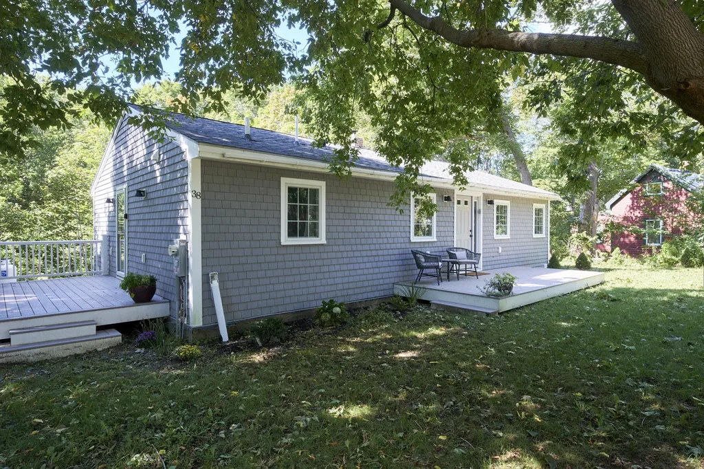 38 Admontem Avenue Rockland ME 04841