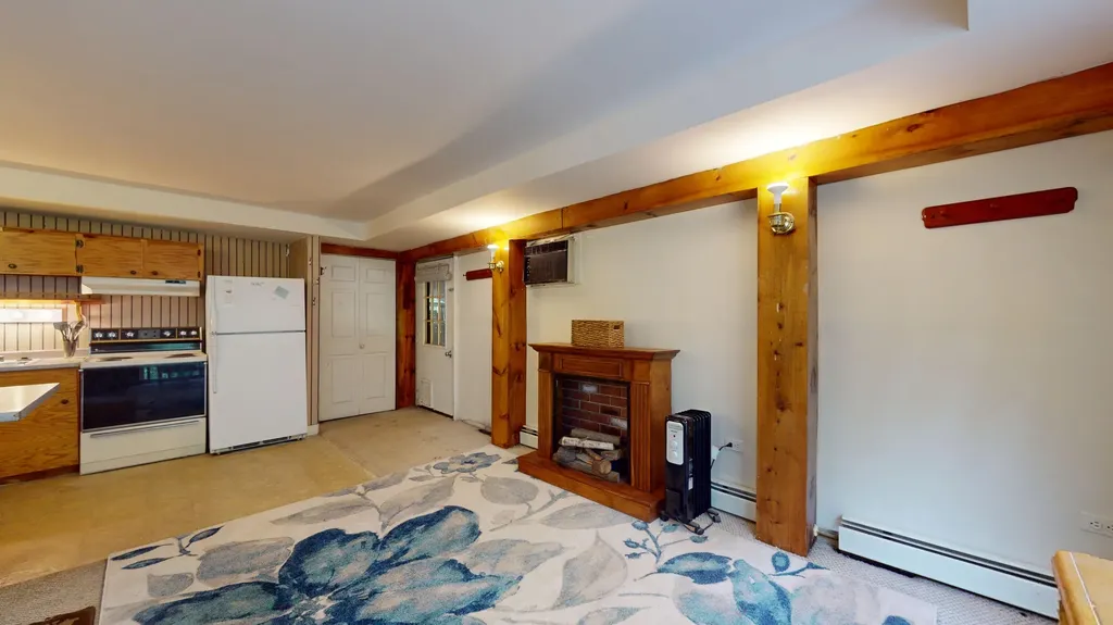 959 Washington Street N Auburn ME 04210