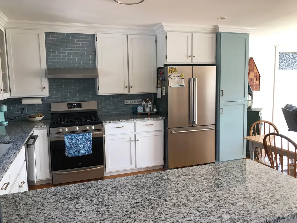 63 Bobolink Lane Thomaston ME 04861
