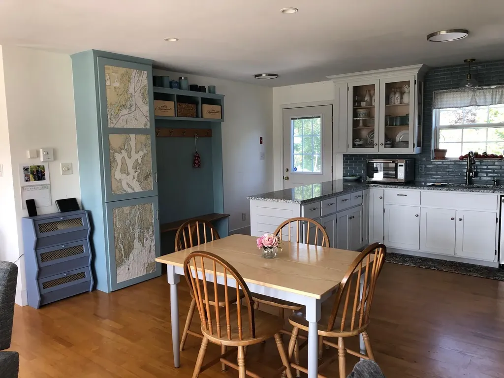 63 Bobolink Lane Thomaston ME 04861