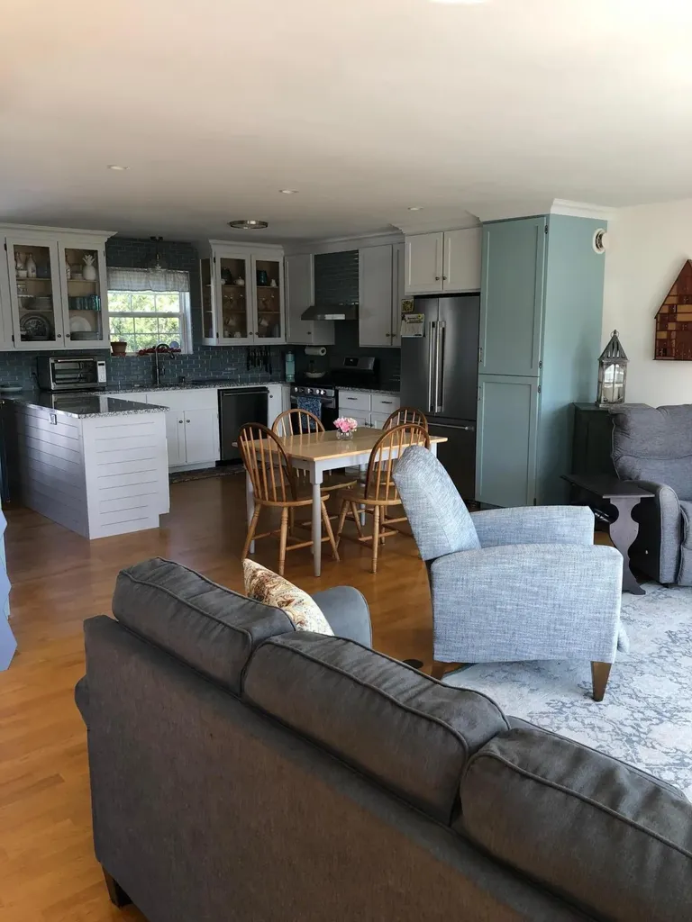 63 Bobolink Lane Thomaston ME 04861