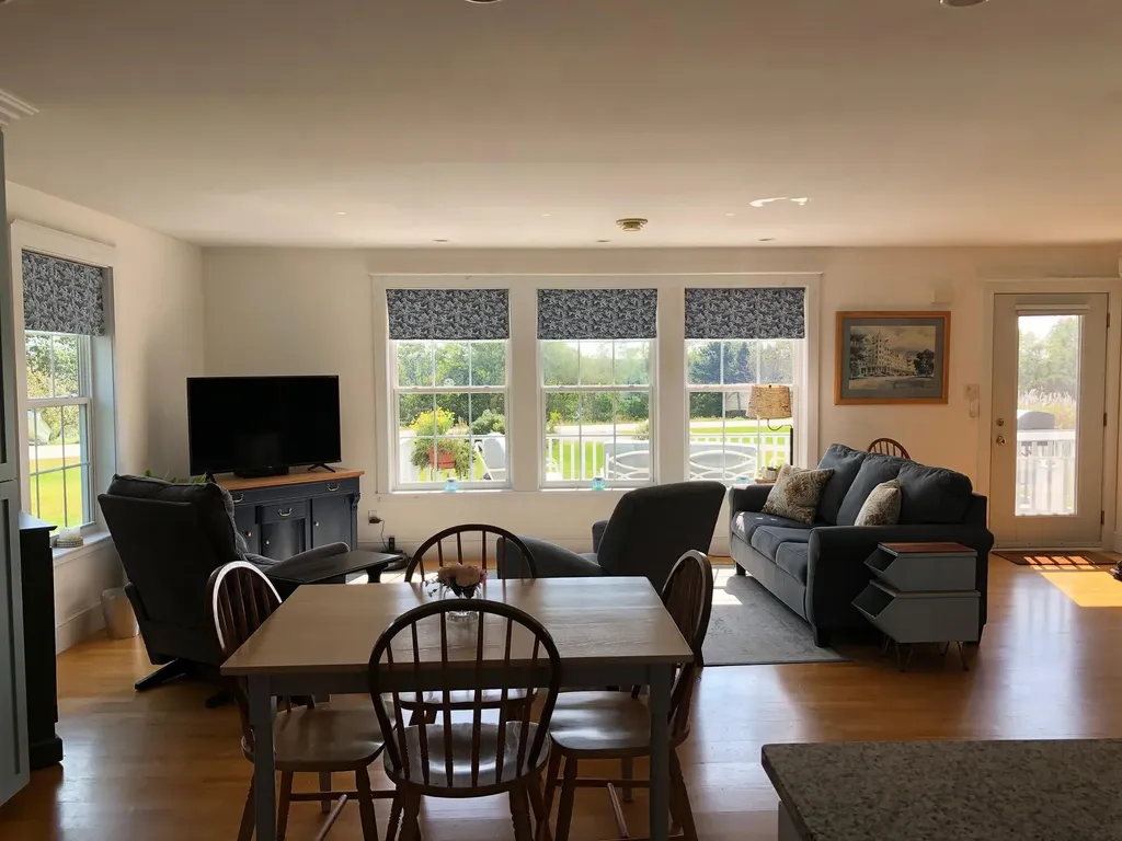 63 Bobolink Lane Thomaston ME 04861