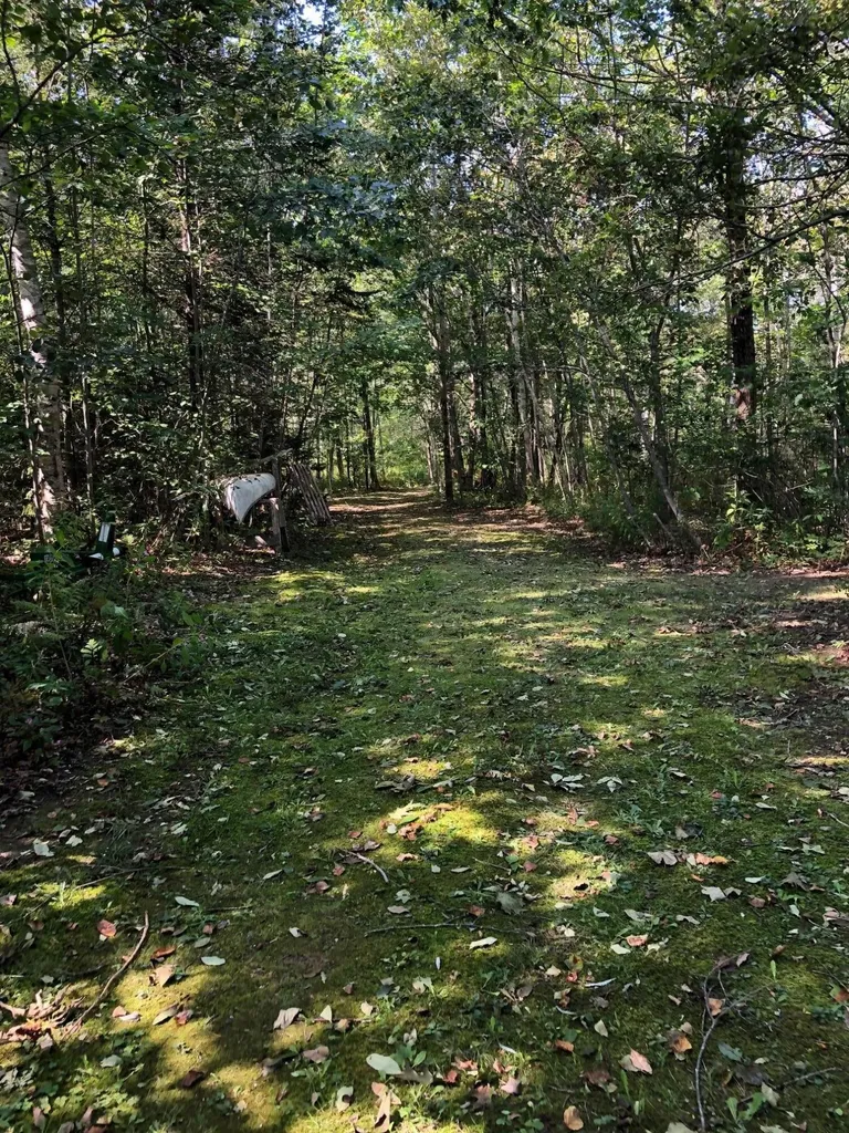 63 Bobolink Lane Thomaston ME 04861