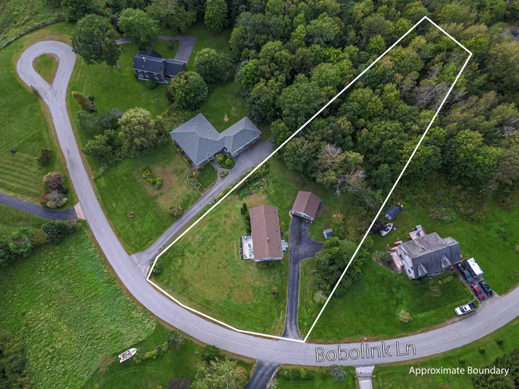 63 Bobolink Lane Thomaston ME 04861