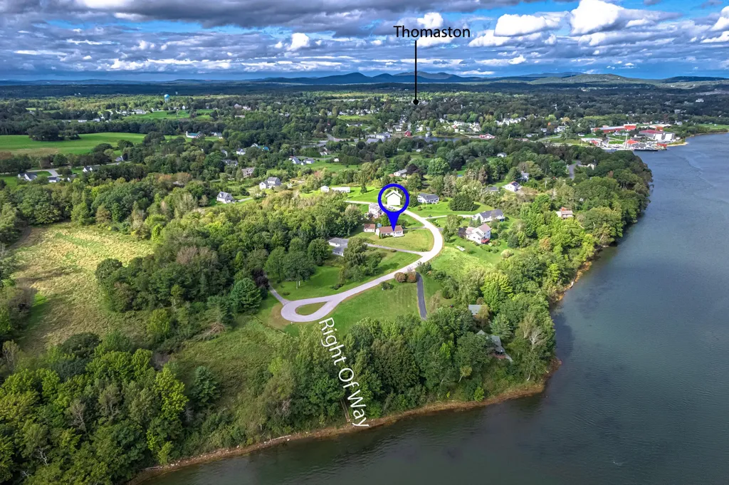 63 Bobolink Lane Thomaston ME 04861