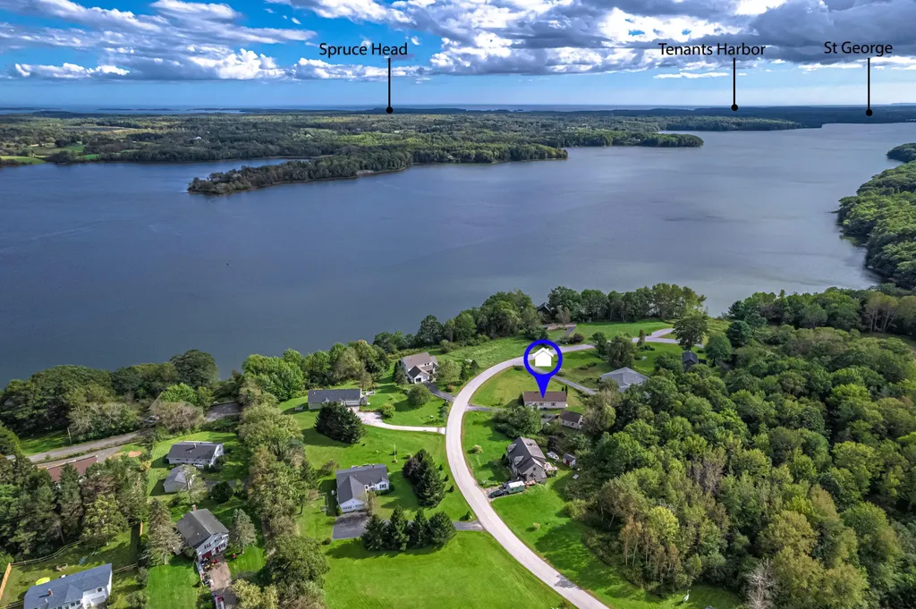 63 Bobolink Lane Thomaston ME 04861