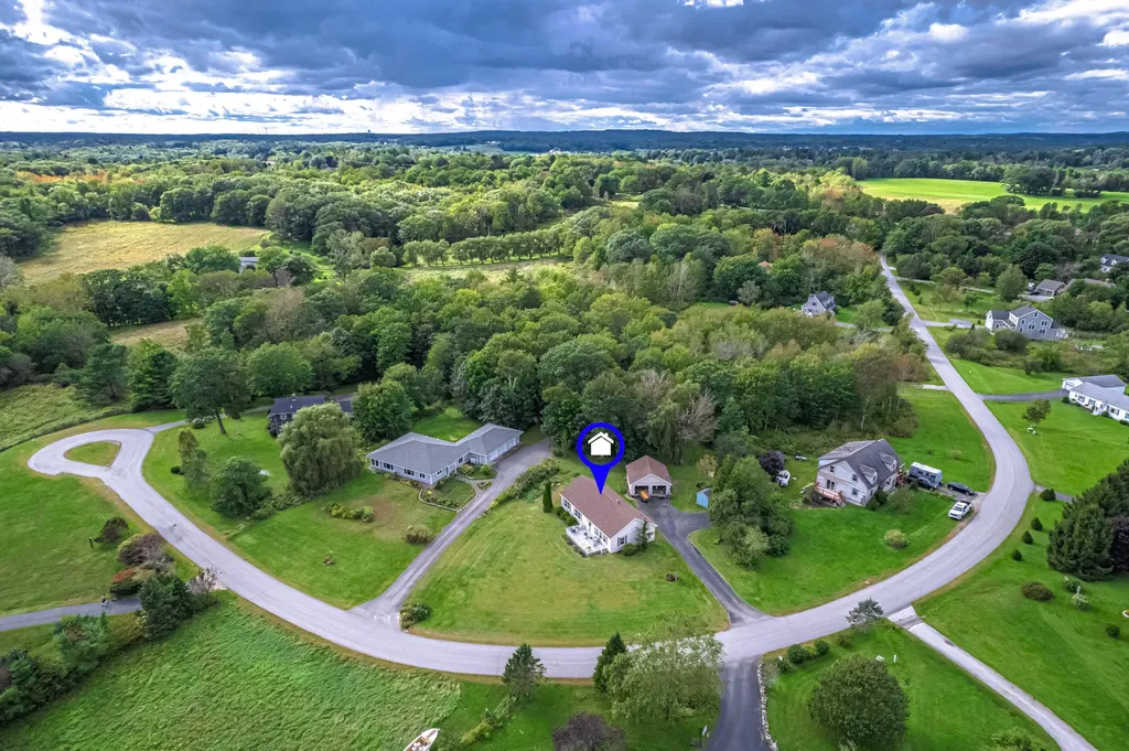 63 Bobolink Lane Thomaston ME 04861