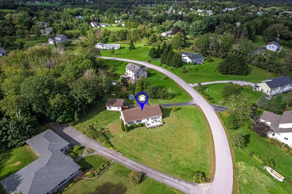 63 Bobolink Lane Thomaston ME 04861