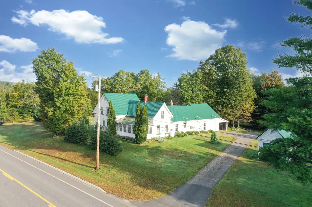 63 Main Road Abbot ME 04406